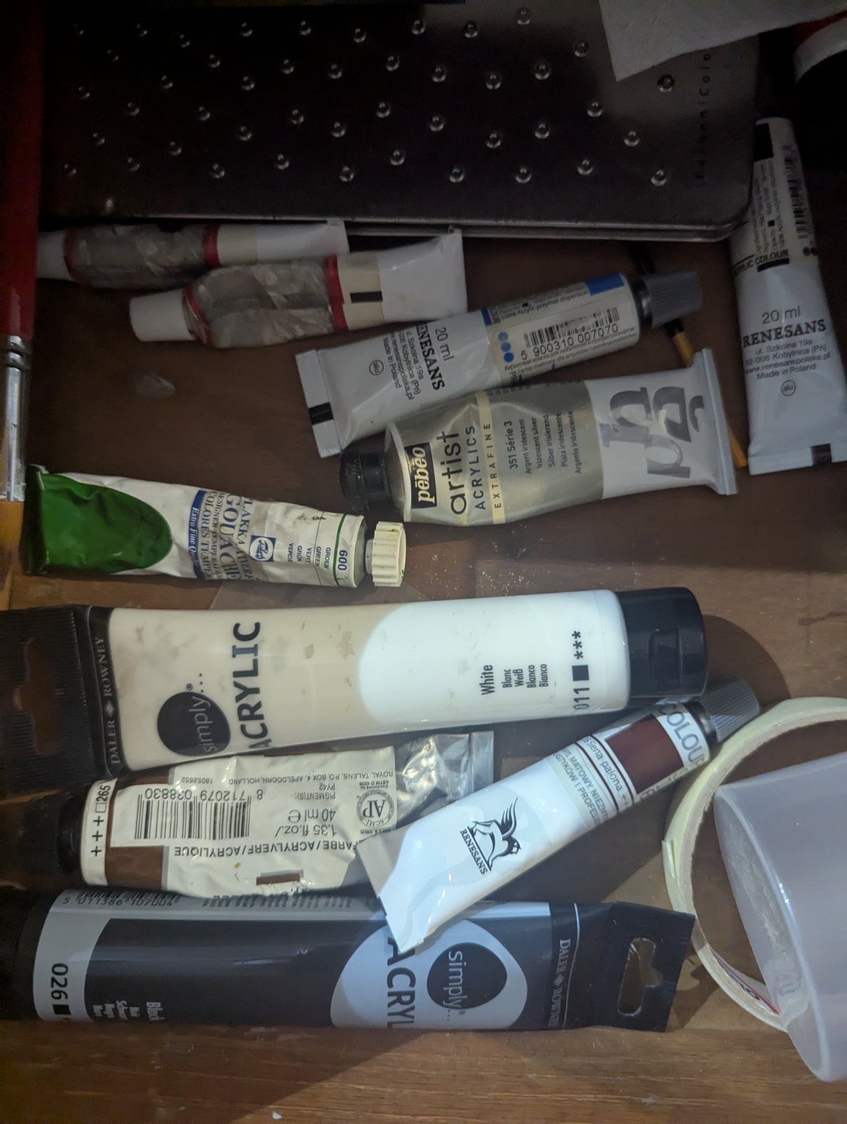 Θεσσαλονίκη: Εικόνες και βίντεο της «Κ» από τα εργαστήρια με τους πλαστούς πίνακες-2