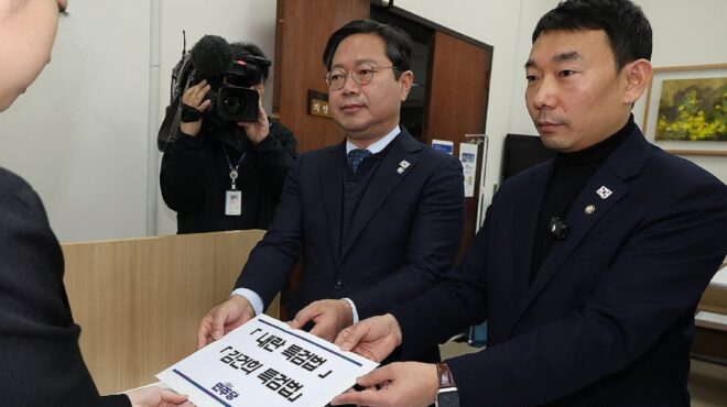 νότια-κορέα-η-αντιπολίτευση-ζητεί-έρε-563363935