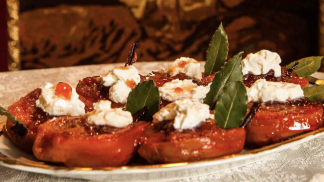 κυδώνια-στον-φούρνο-με-καϊμάκι-563381968