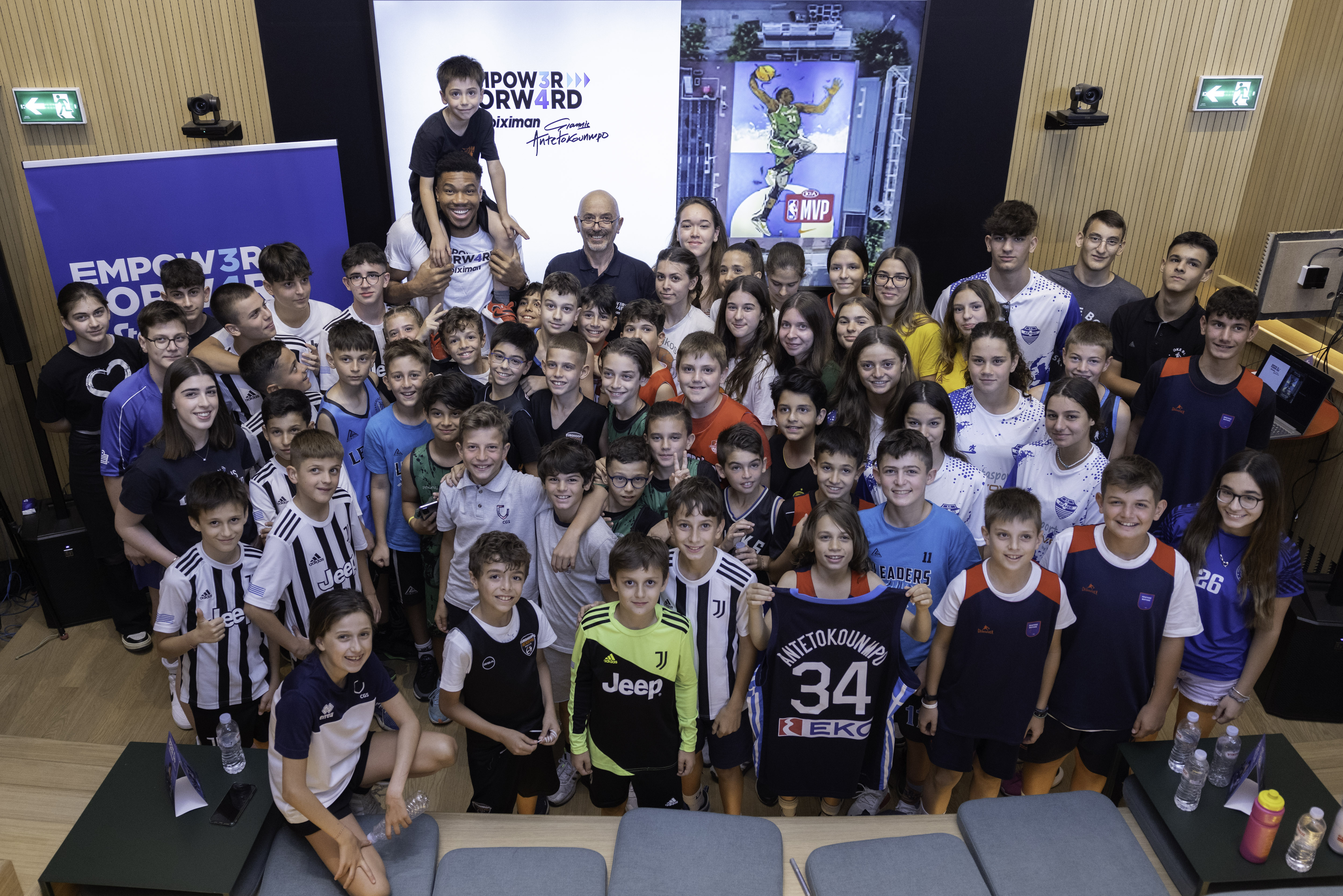 Το πρόγραμμα Empower Forward by Stoiximan με τον Γιάννη Αντετοκούνμπο θέτει την ψυχική υγεία στο επίκεντρο-1