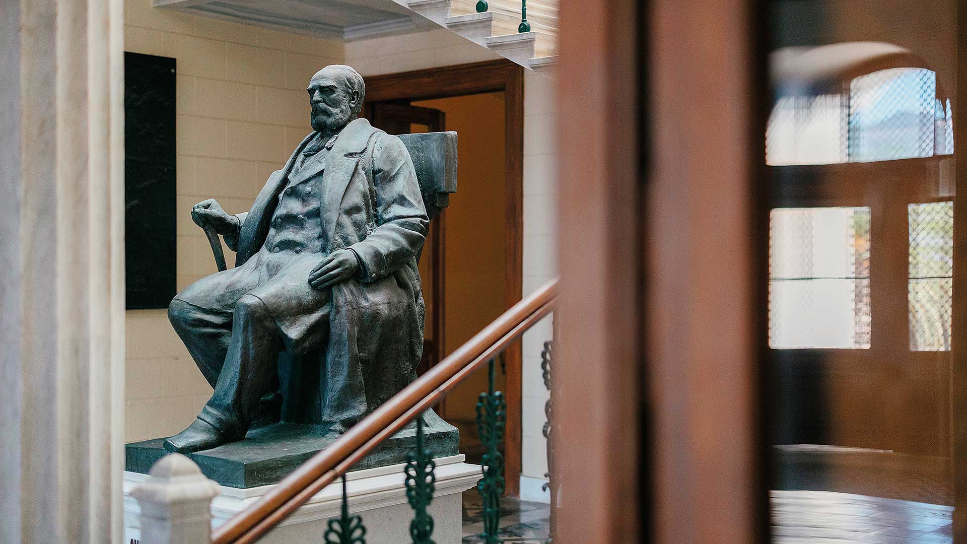 Τα νεοκλασικά της Ερμούπολης, γέφυρες ιστορίας και πολιτισμού-8