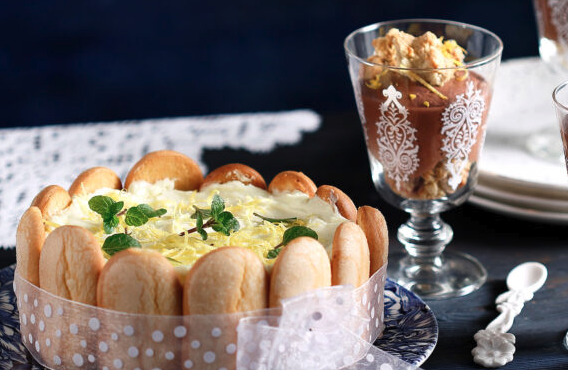 σαρλότ-με-ελαφριά-κρέμα-λεμονιού-563363635