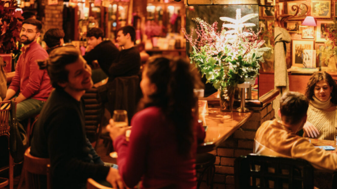 πού-βγαίνουμε-και-πού-ψωνίζουμε-στη-γι-563393041