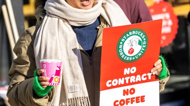 ηπα-απεργούν-οι-εργαζόμενοι-σε-περισσ-563391088