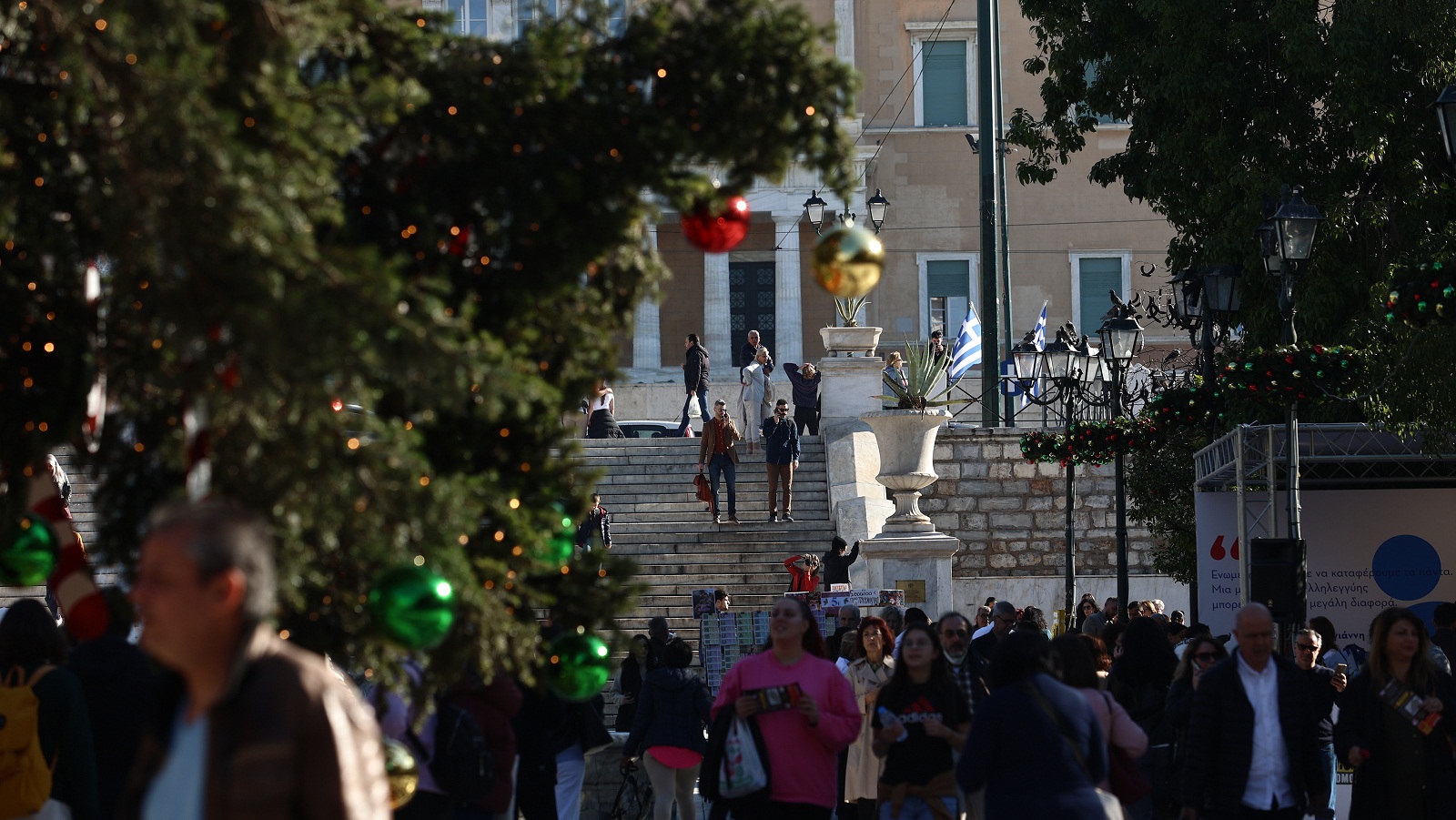 Ανοιχτά σήμερα Κυριακή τα καταστήματα – Αισιοδοξία για αυξημένο τζίρο αυτόν τον μήνα-1