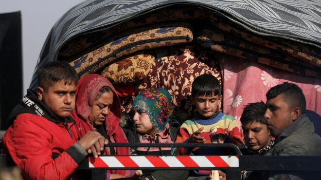 συρία-kυκλωμένη-από-τρεις-πλευρές-η-π-563357263