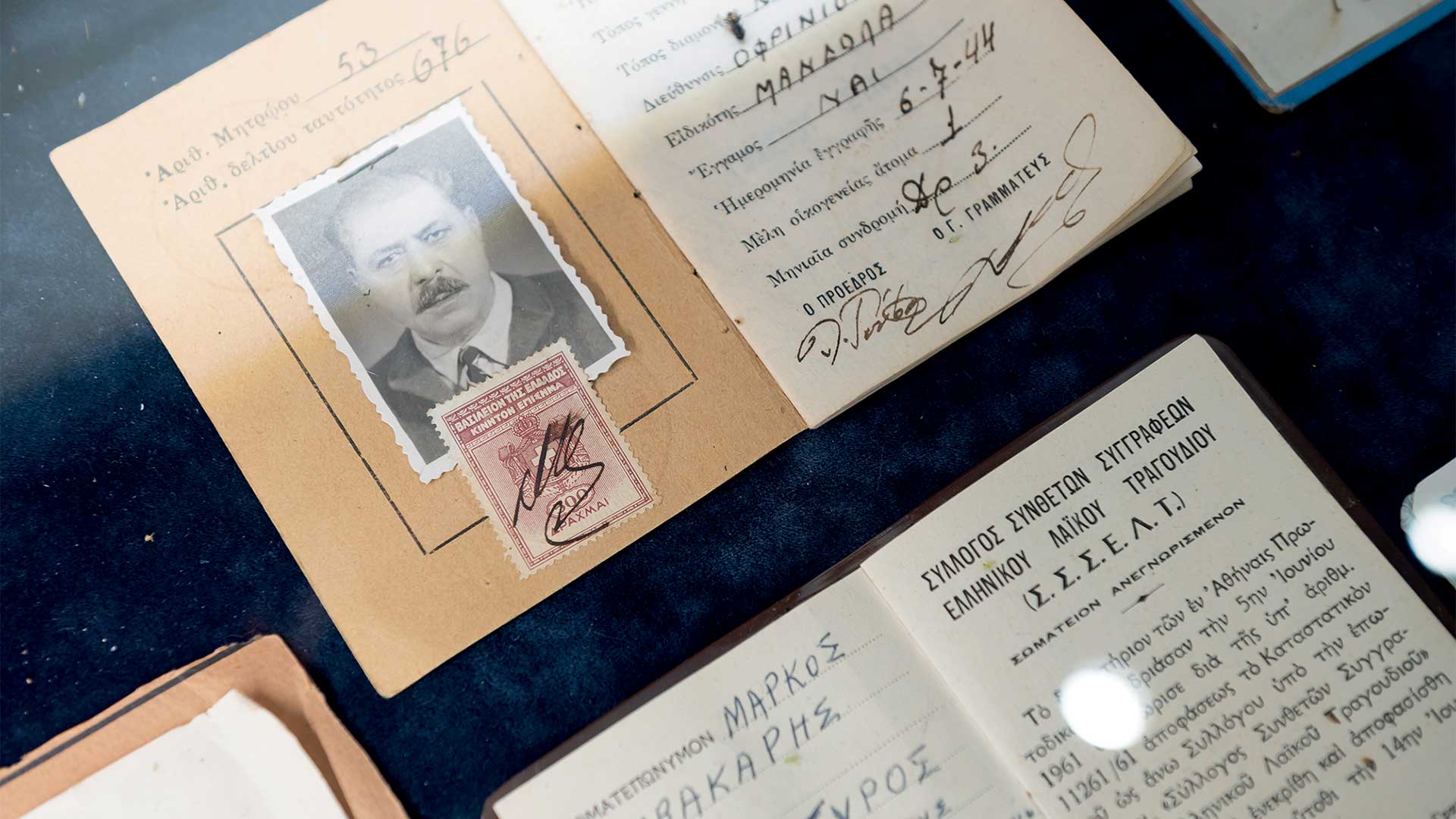 Από τον Μάρκο Βαμβακάρη στις γειτονιές της Σύρου: Η ζωντανή παράδοση του ρεμπέτικου-1