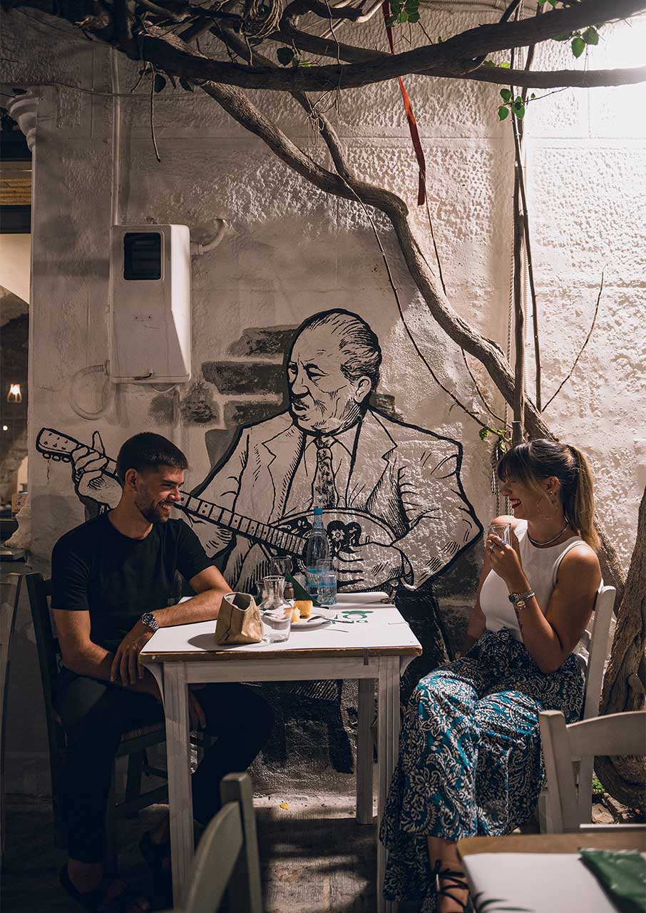 Από τον Μάρκο Βαμβακάρη στις γειτονιές της Σύρου: Η ζωντανή παράδοση του ρεμπέτικου-2