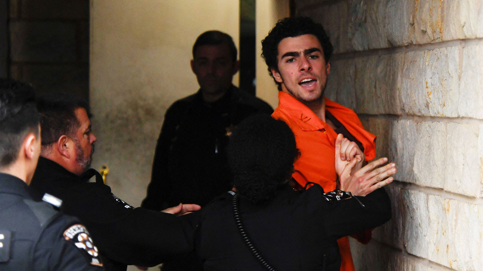 Δύο Ειδήσεις-1