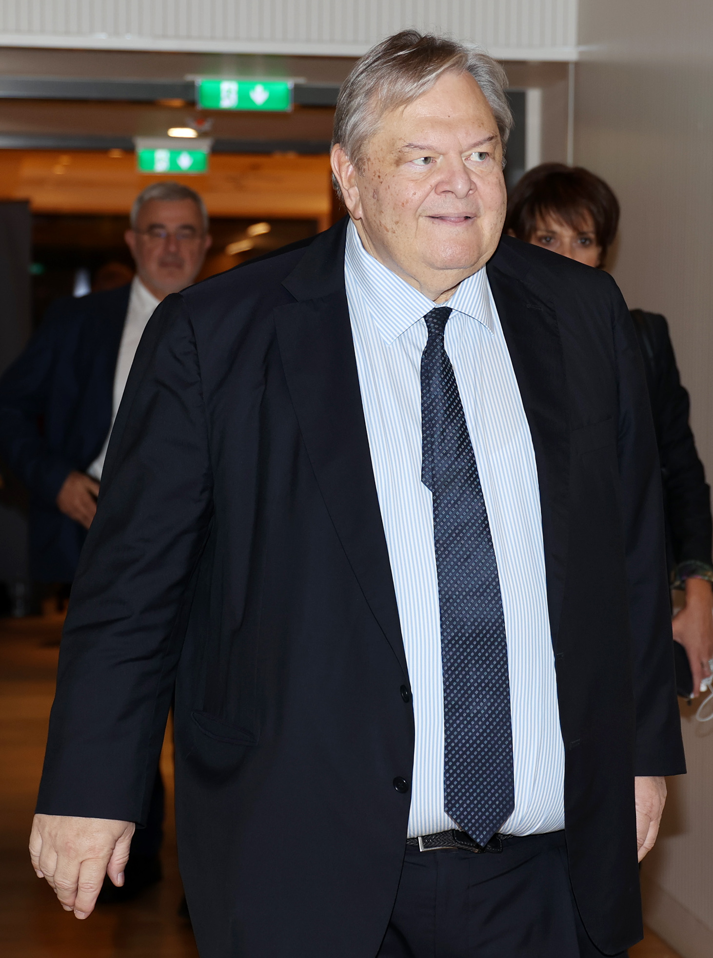 Εντός και Εκτός: Δύο εξοπλιστικά προγράμματα στη Βουλή-1