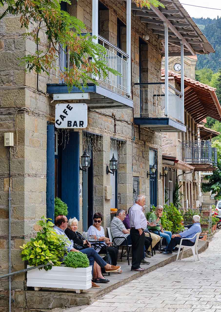 Ανω Χώρα Ναυπακτίας: Ενα χωριό βγαλμένο από άλλη εποχή-1