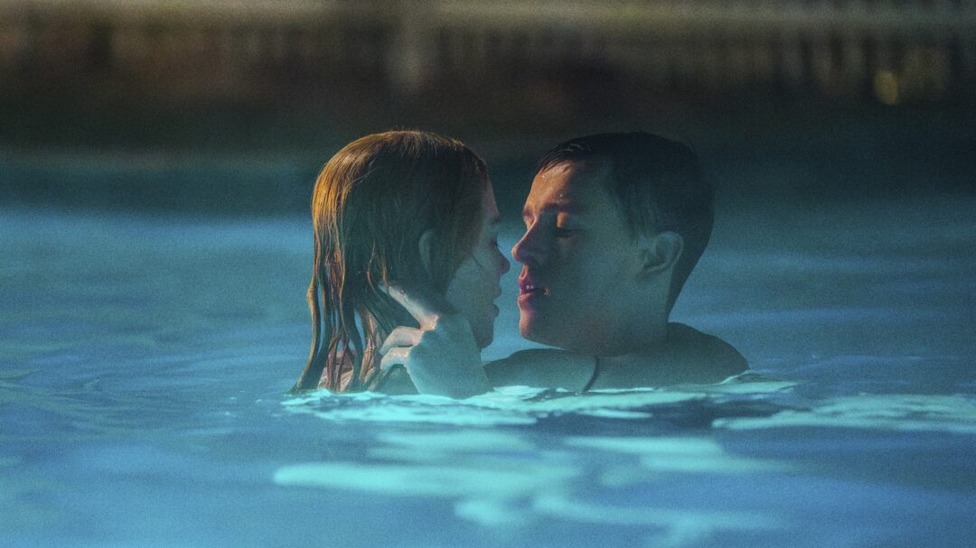 ενα-βότσαλο-στη-λίμνη-της-κίντμαν-563395216