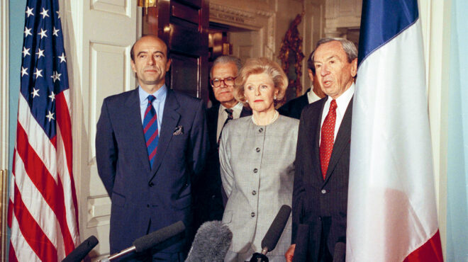 ιντριγκες-πολιτική-και-διπλωματία-563393392