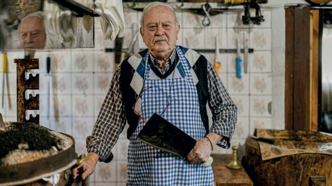 στις-ταβέρνες-του-διονύσου-για-παραδο-563384482