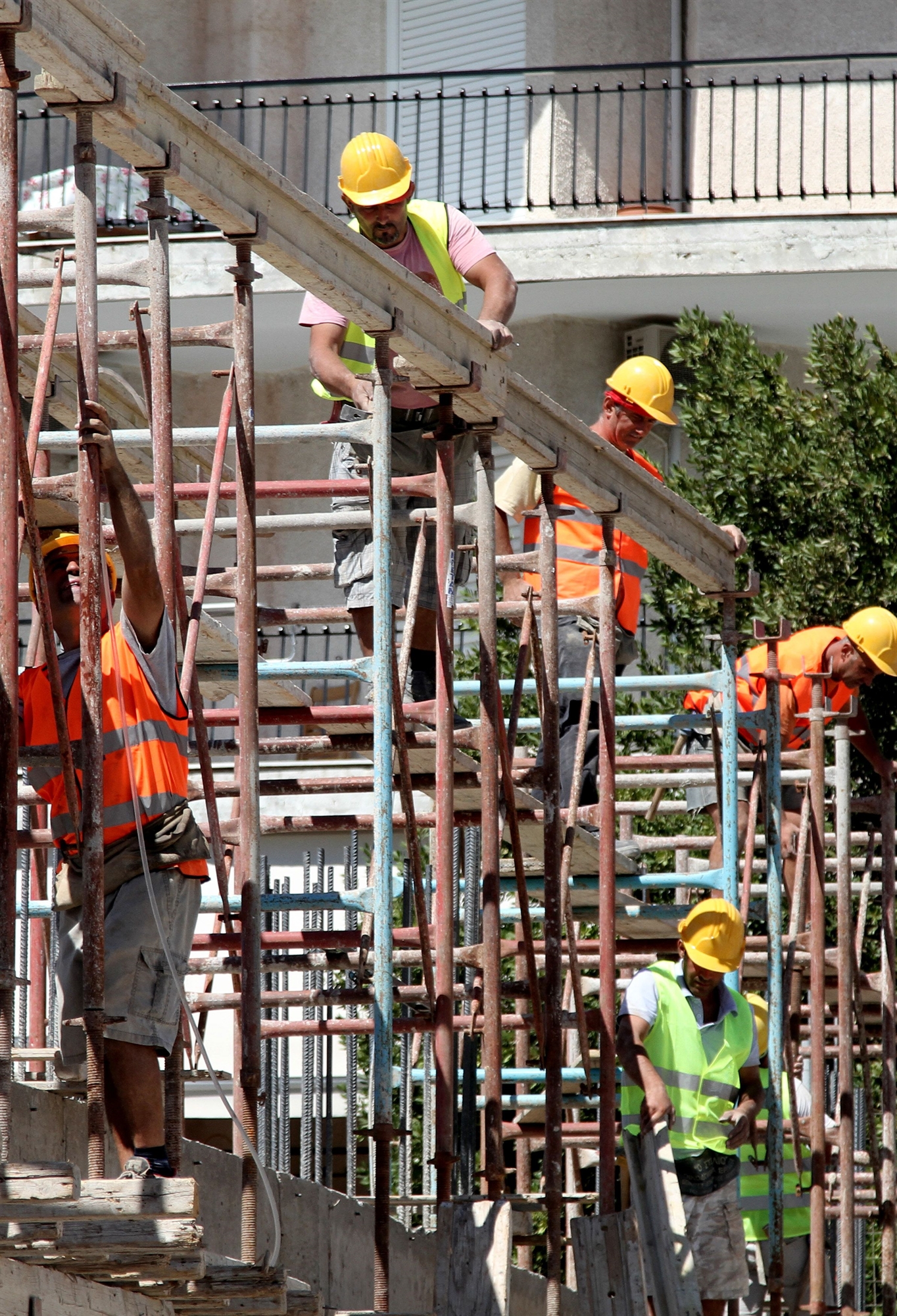 Ακίνητα: Αύξηση τιμών, μικρότερη αντιπαροχή και προσφορά-1