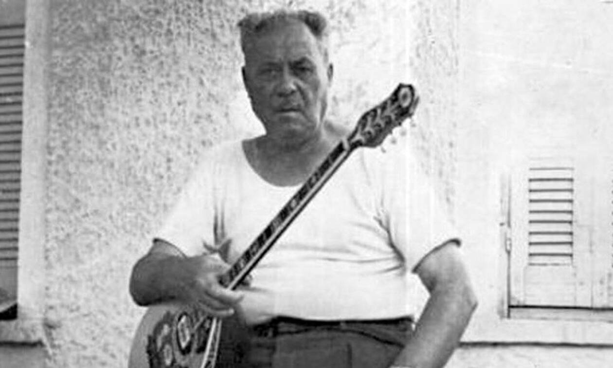 Ποδαρικό με ρεμπέτικο, Μάρκο Βαμβακάρη και Σταύρο Ξαρχάκο στη Σύρα-2