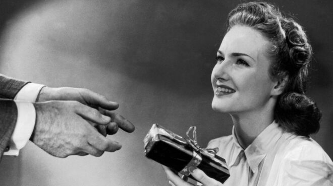 οταν-ξοδεύουμε-χρήματα-για-κάποιον-ά-563366791