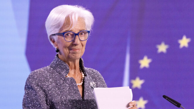 στο-τραπέζι-μείωση-επιτοκίων-κατά-50-μ-β-563365900