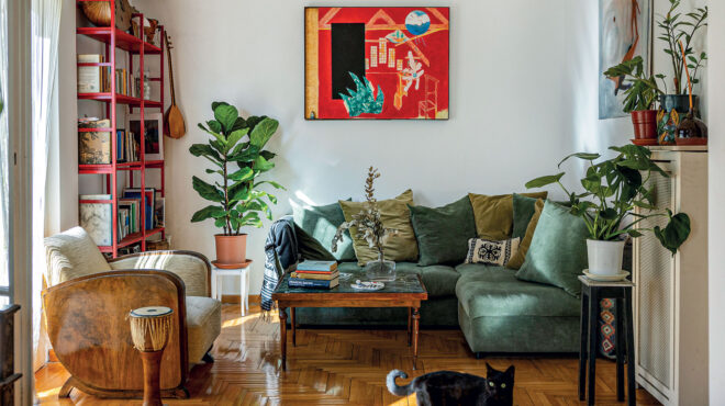 ενα-σπίτι-γεμάτο-χρώμα-και-μνήμες-στην-563366827