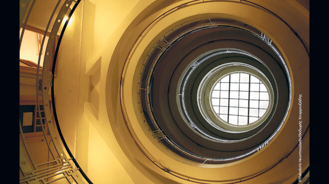 στη-σκάλα-του-στάθηκε-ο-χρόνος-563372908