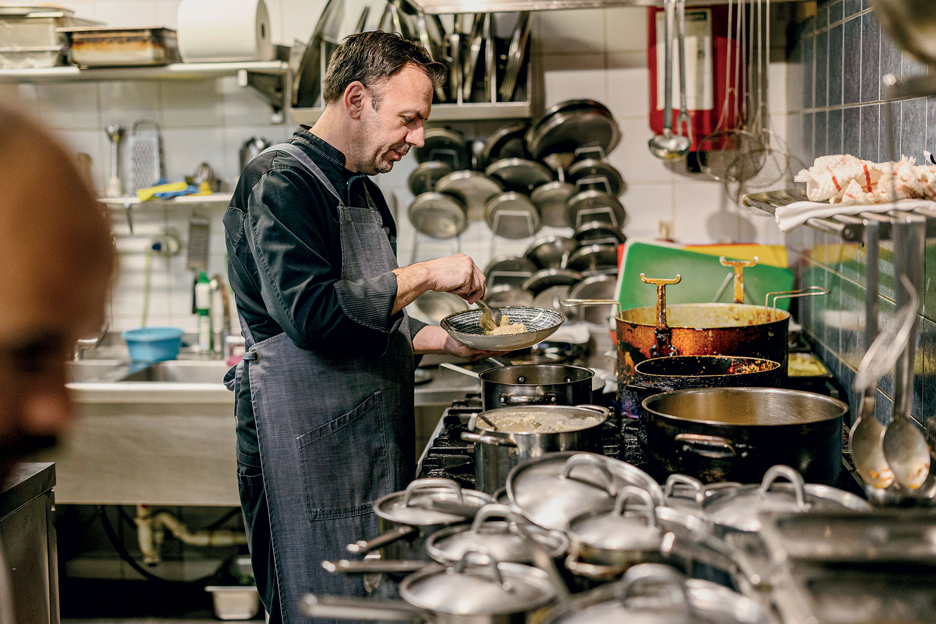 Πού θα φάτε τους πιο νόστιμους λαχανοντολμάδες στην Αθήνα-4