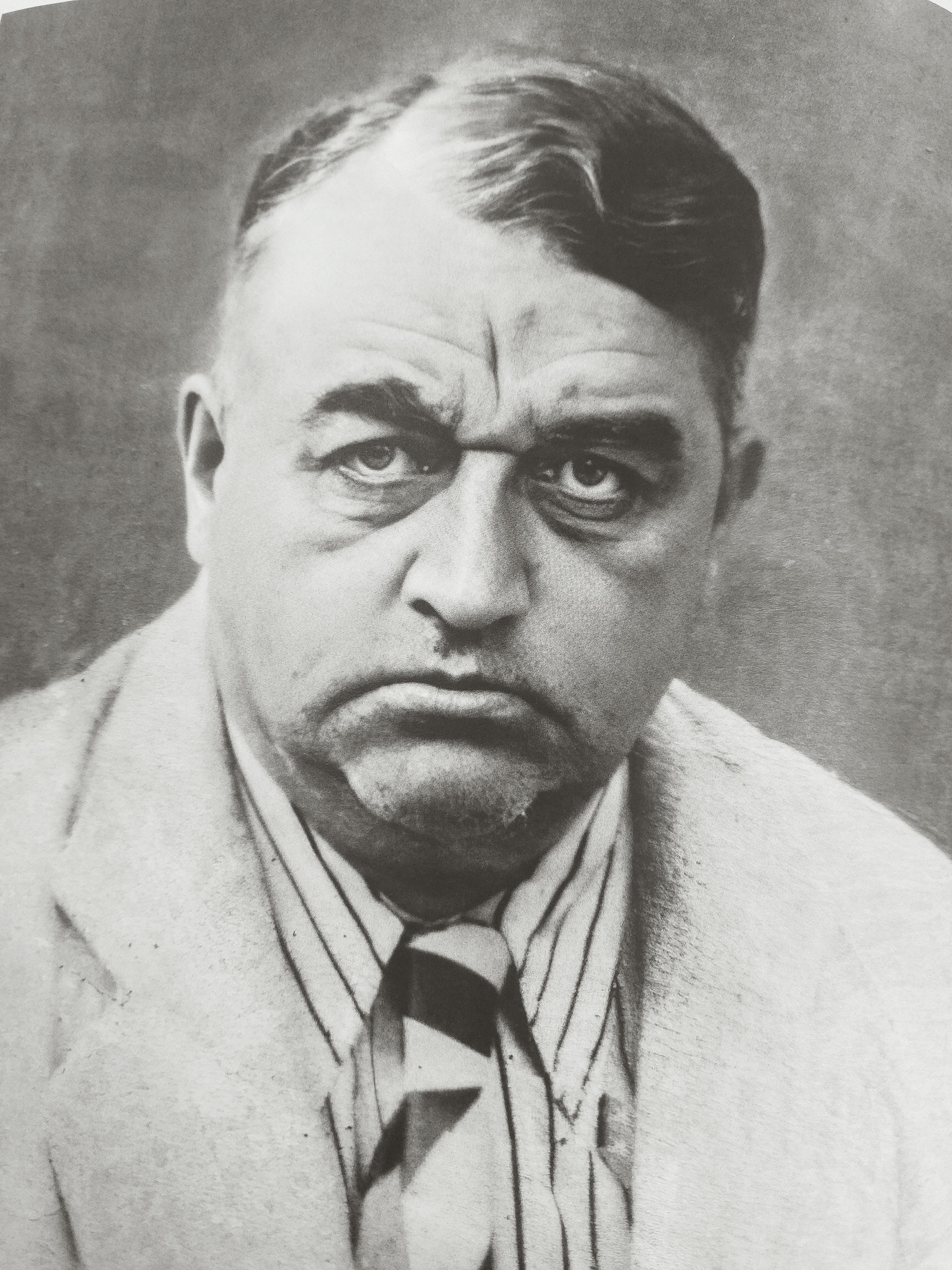 Στη σκάλα του στάθηκε ο Χρόνος-4