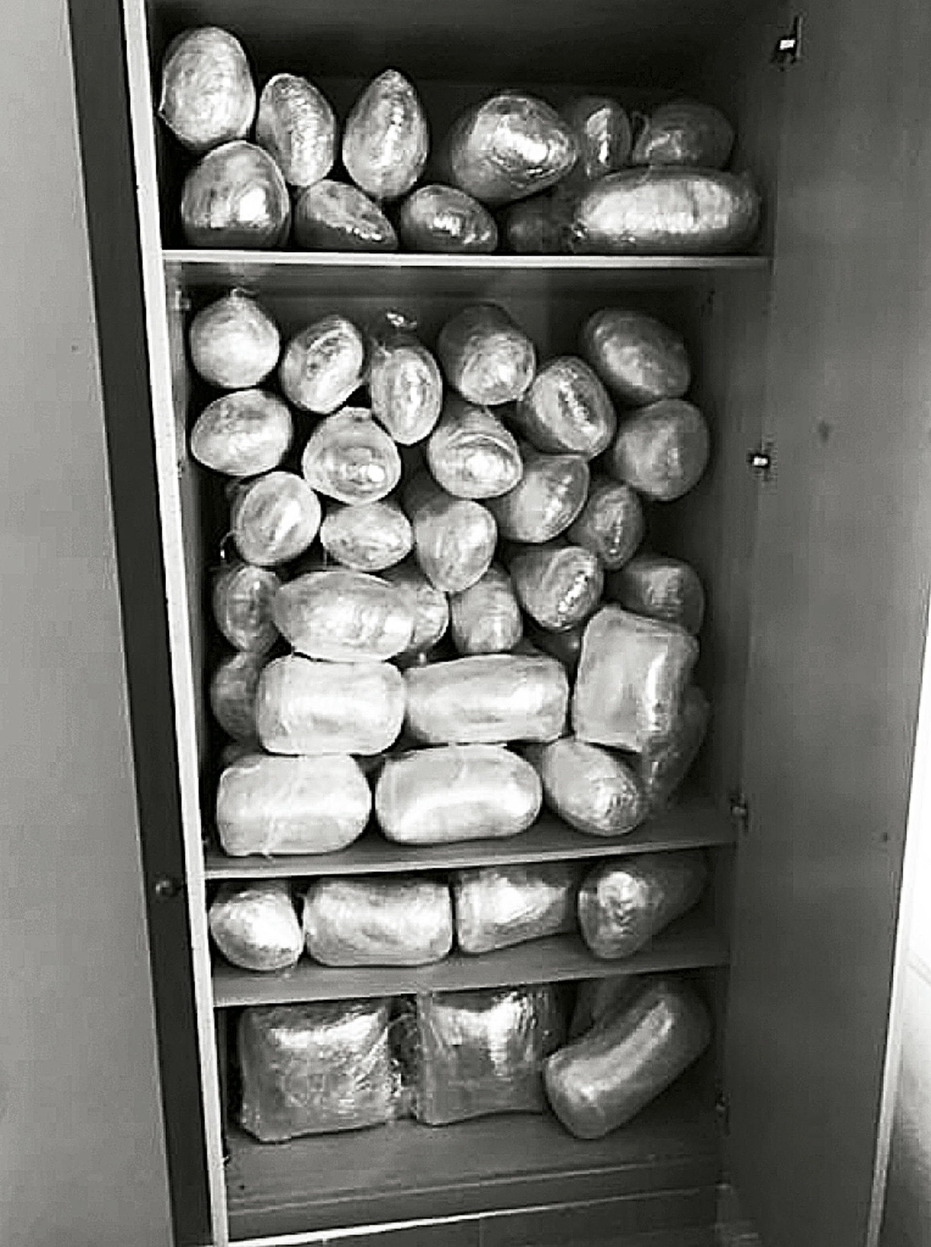 Ο αξιωματικός της Δίωξης μιλούσε με τους ντίλερ-2