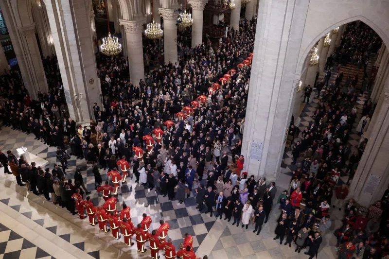 Η ΠτΔ εκπροσώπησε την Ελλάδα στα λαμπρά εγκαίνια της αποκατεστημένης Νοτρ Νταμ-2