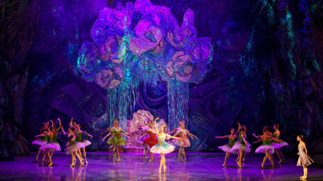 θέατρο-δέκα-έργα-του-2024-που-συγκίνησαν-κ-563374984