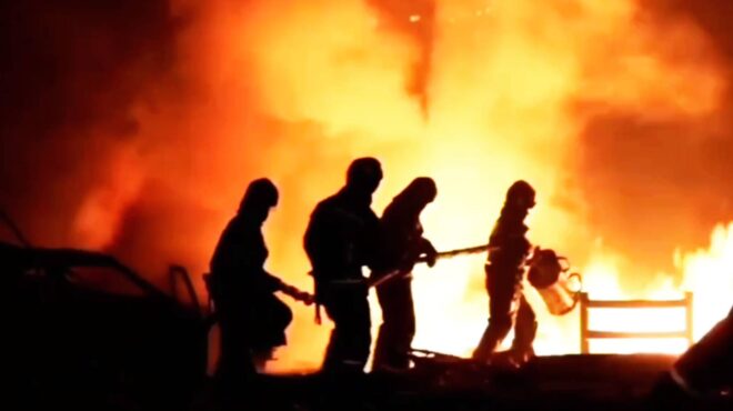 ρωσία-μια-νεκρή-σε-πυρκαγιά-σε-εμπορικ-563391355