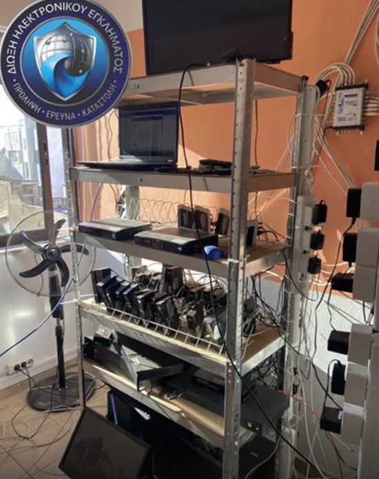 Χειροπέδες σε 48χρονο για «πειρατεία» συνδρομητικών καναλιών-2