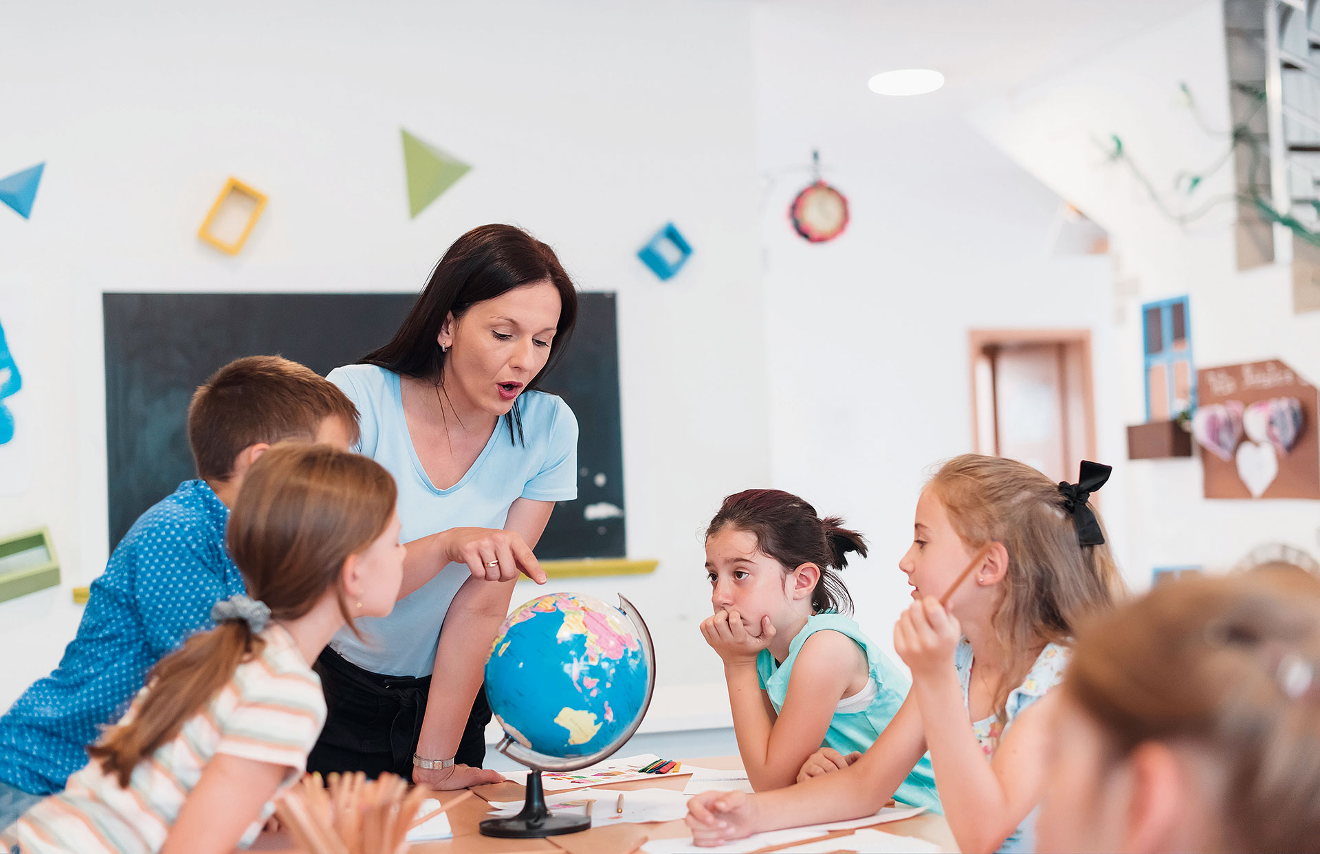 Ο δάσκαλος που μας άνοιξε παράθυρο στον κόσμο μαθαίνοντάς μας Γεωγραφία στην ύπαιθρο-1