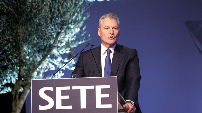 ο-τουρισμός-δεν-πάει-με-αυτόματο-πιλότ-563383561