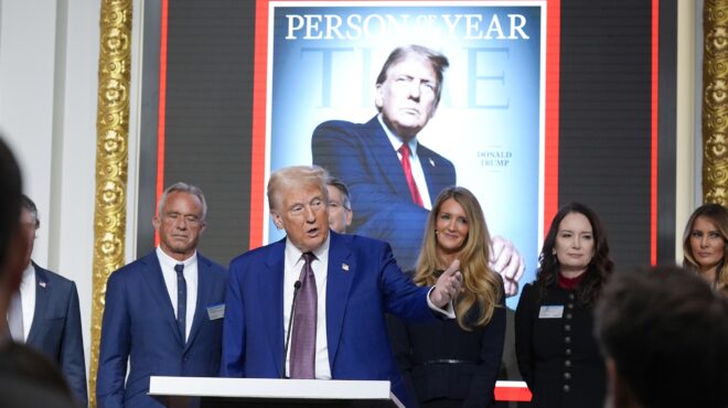 πρόσωπο-της-χρονιάς-για-το-time-ο-τραμπ-563371291