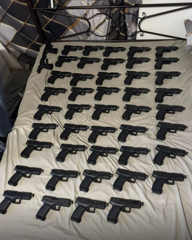 ΕΛ.ΑΣ.: Εικόνες και βίντεο από την επιχείρηση κατά της τουρκικής μαφίας-2