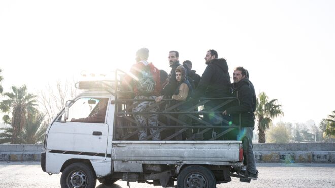 τουρκική-μπότα-σε-κινούμενη-άμμο-βλέπ-563373793