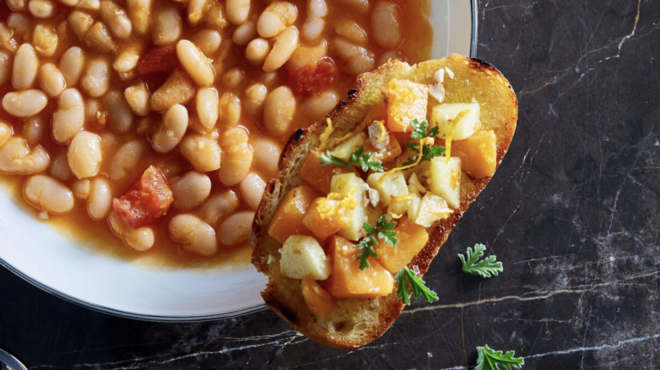 φασολάδα-με-κολοκύθα-και-κυδώνι-563364382