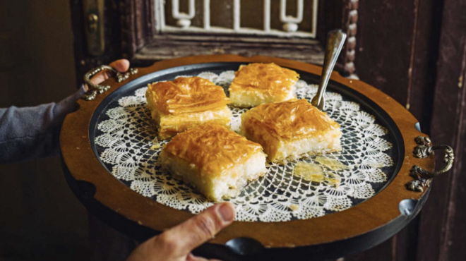 γαλακτομπούρεκο-από-τη-φλώρινα-563391841