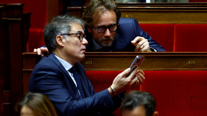 γαλλία-οι-σοσιαλιστές-θα-στηρίξουν-νέ-563359780