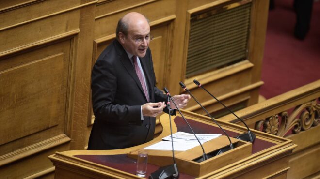κ-χατζηδάκης-βολές-κατά-της-αντιπολίτ-563375824
