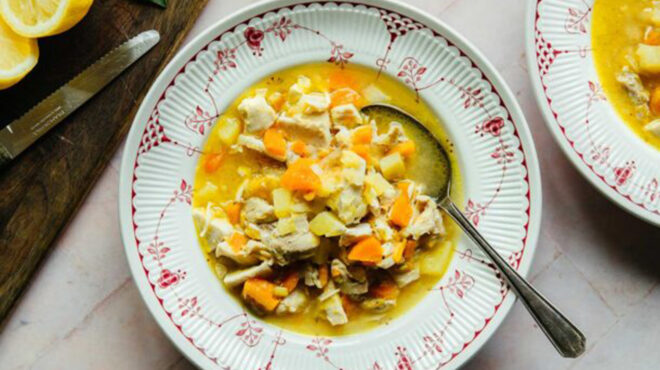 κοτόσουπα-με-λαχανικά-563363866