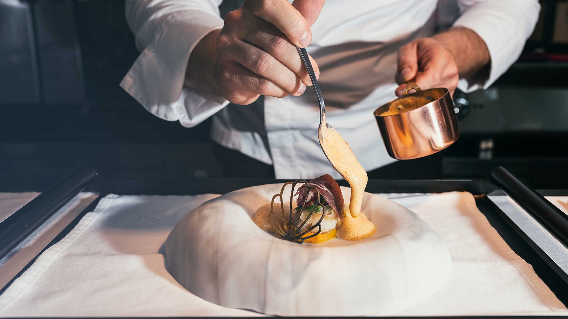 Michelin 2024: Ανακοινώθηκαν οι επιλογές του οδηγού – Το Makris κερδίζει το πρώτο του αστέρι-1