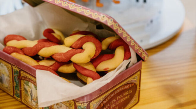 μπαστουνάκια-στριφτά-red-velvet-σαν-ζαχαρωτά-563387929