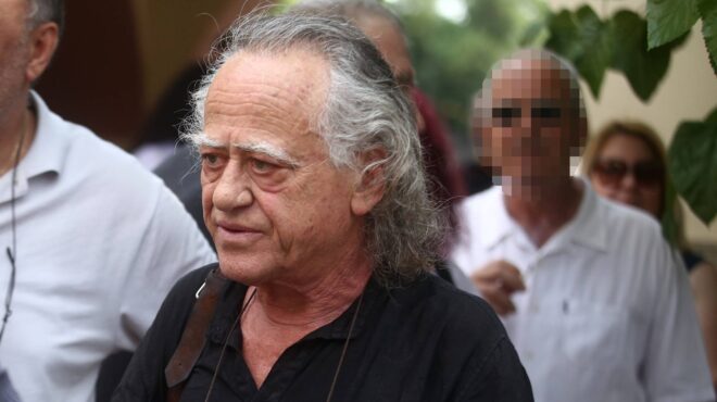 κυπαρισσία-βανδάλισαν-τον-χώρο-τρεν-563393575