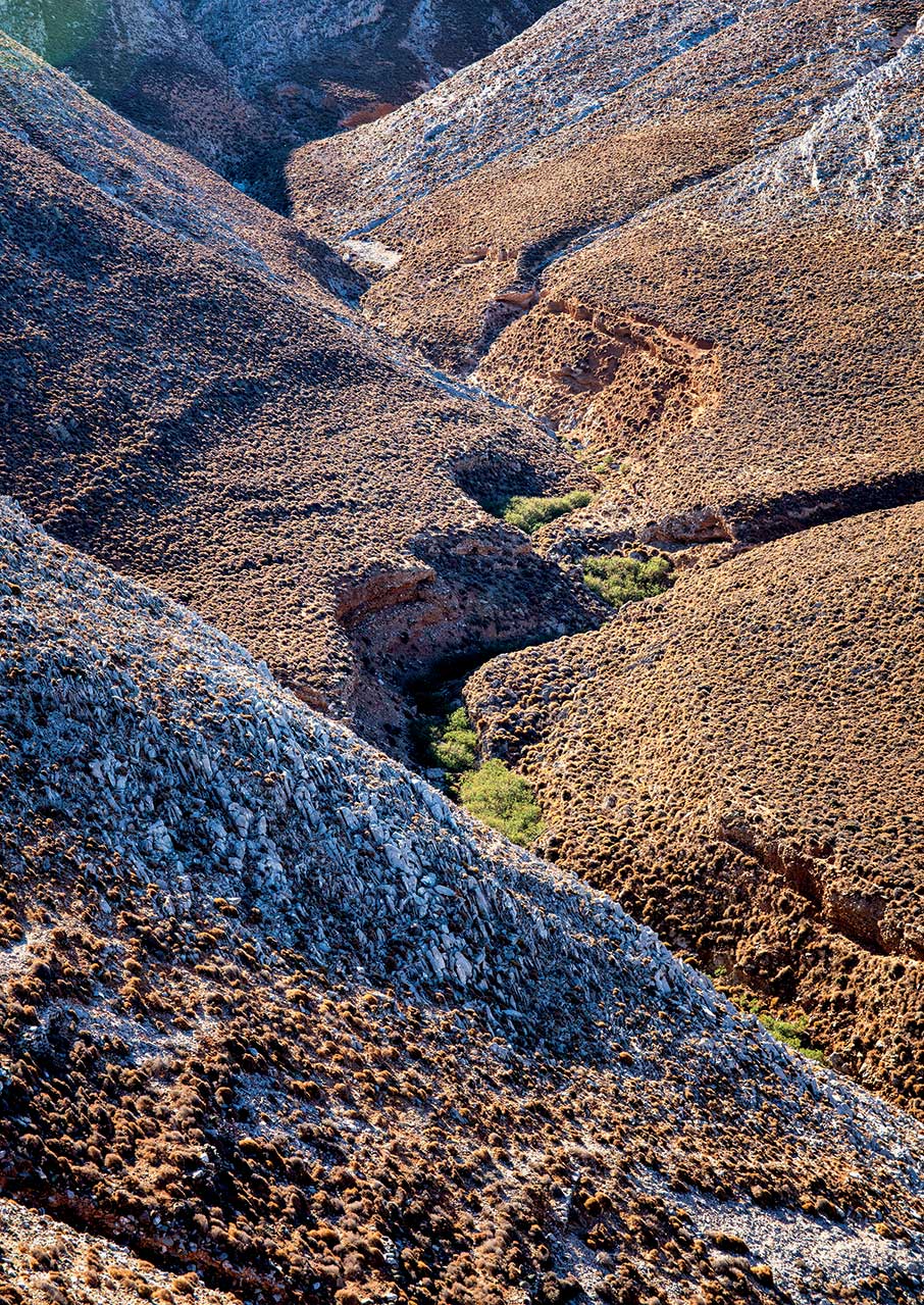 Aπάνω Μεριά: Το άγνωστο μισό της Σύρου-2