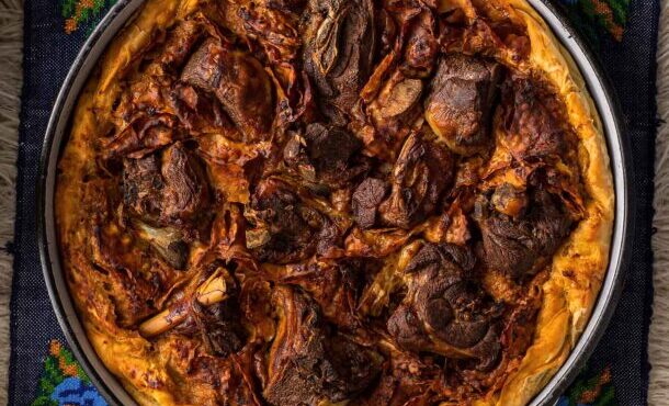 πίτα-κου-κάρνε-πρωτοχρονιάτικη-βλάχ-563396260