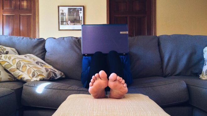 θες-work-from-home-από-το-χωριό-βρες-το-laptop-σου-563353735