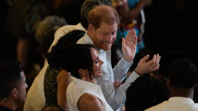 λυπάμαι-τα-τρολ-ο-πρίγκιπας-χάρι-απα-563357989