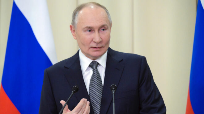 προωθούνται-στο-χάρκοβο-τα-στρατεύμα-563395393