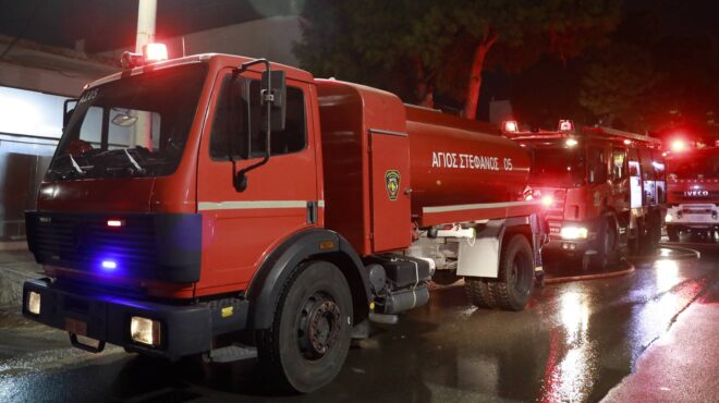 φωτιά-σε-κτίριο-στην-πειραιώς-διακοπ-563394277